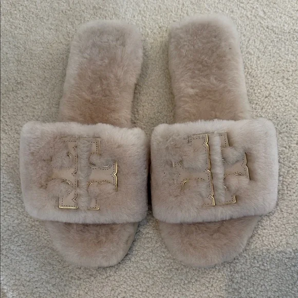 Tory Burch Cream Fur Slides - Picture 1 of 4